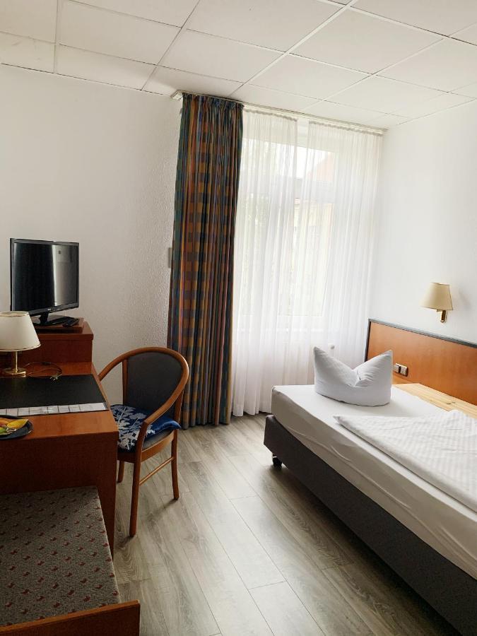 Отель Hotel Birkenwerder 3*