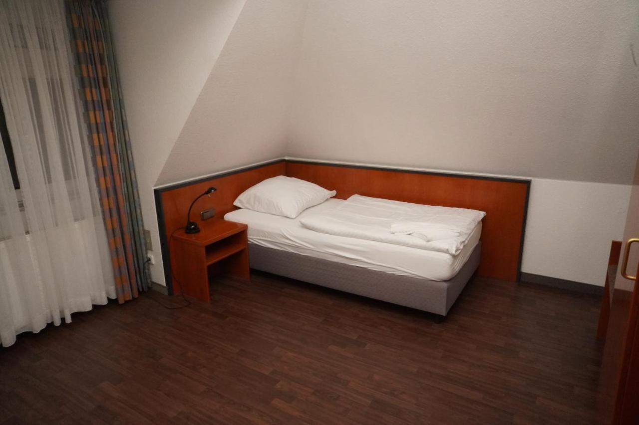 Hotel Birkenwerder Отель Биркенвердер
