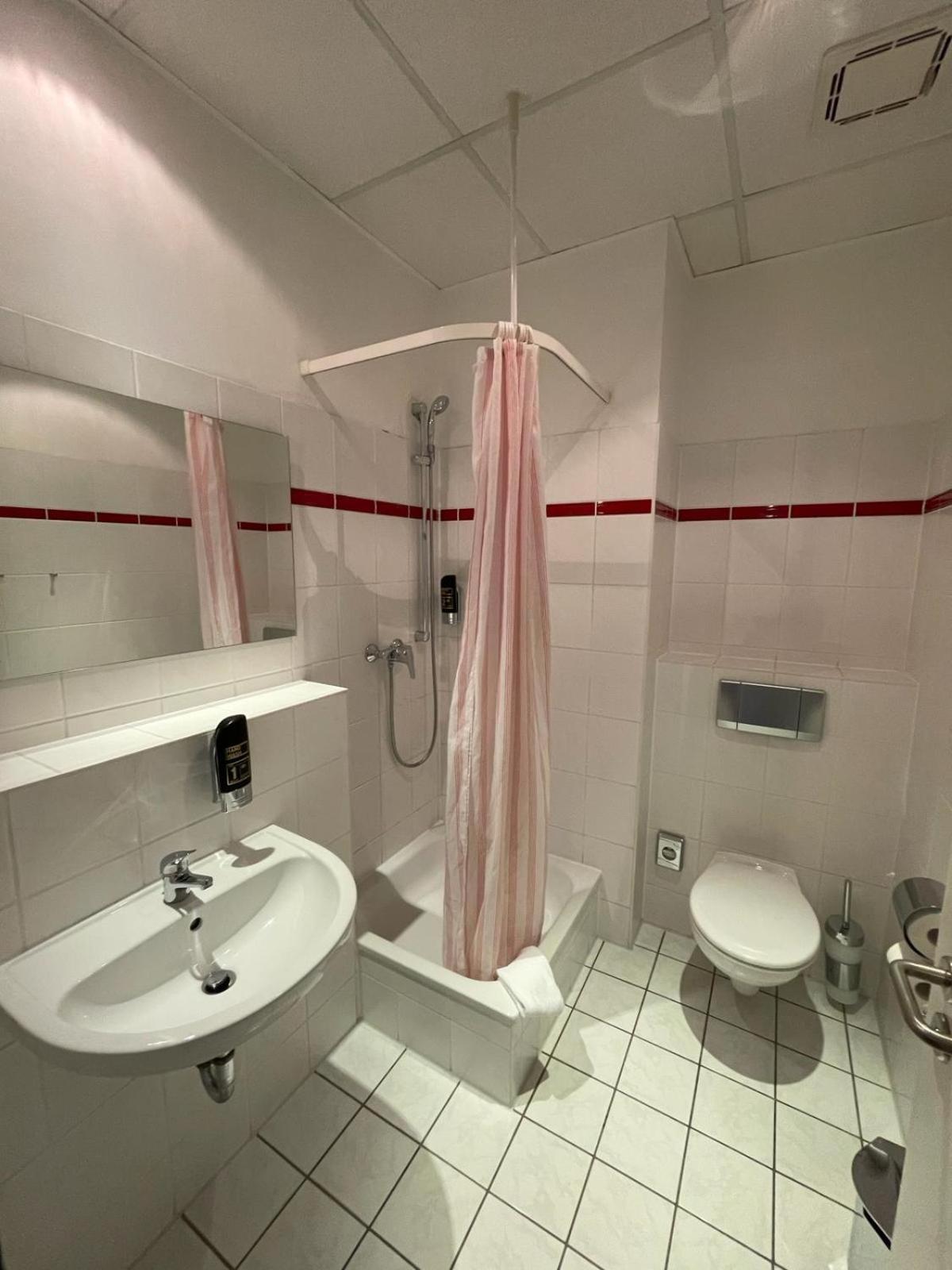 Отель Hotel Birkenwerder 3*